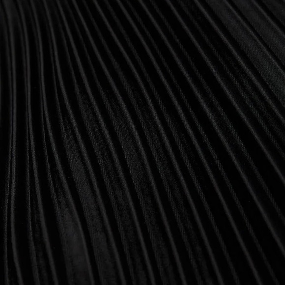 LIKE NEW A.L.C. Aries Satin Pleated Dress in Black - Size 4 - Picture 6 of 16